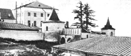 Тобольский кремль. Павлинская башня (в центре). Конец XVII в.